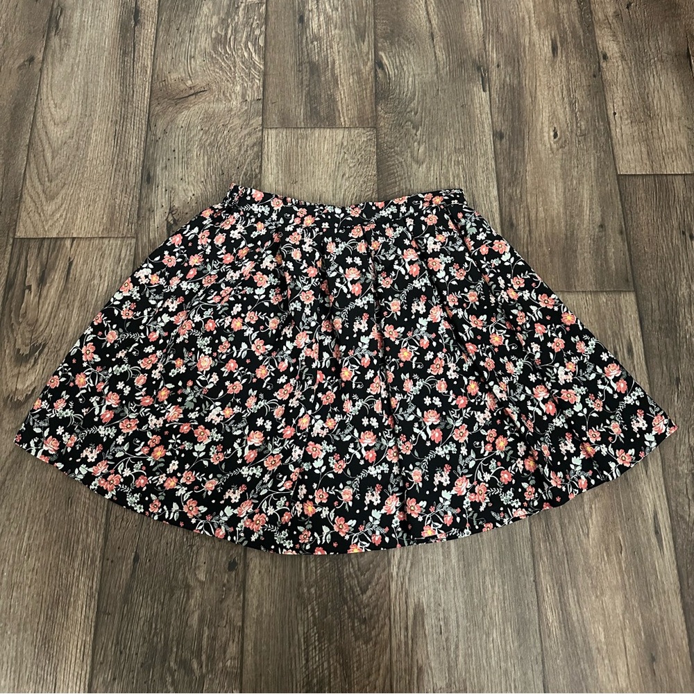 CLOCKHOUSE vintage mini flowery black circle skirt